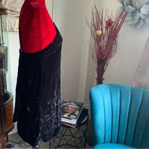 ALICE & OLIVIA BLACK VELVET MINI DRESS - Picture 5 of 8